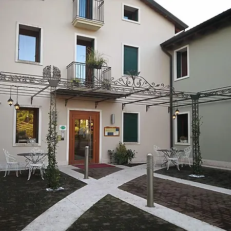 Due Platani Szálloda 3*